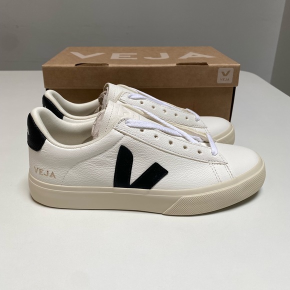 Veja Campo Leather Sneaker Extra White/Black sz 39EU/8US New in Box - Picture 3 of 9